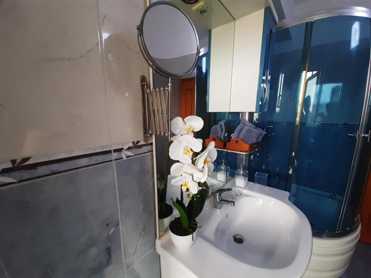 Cosy Central Apartment Shkodër エクステリア 写真