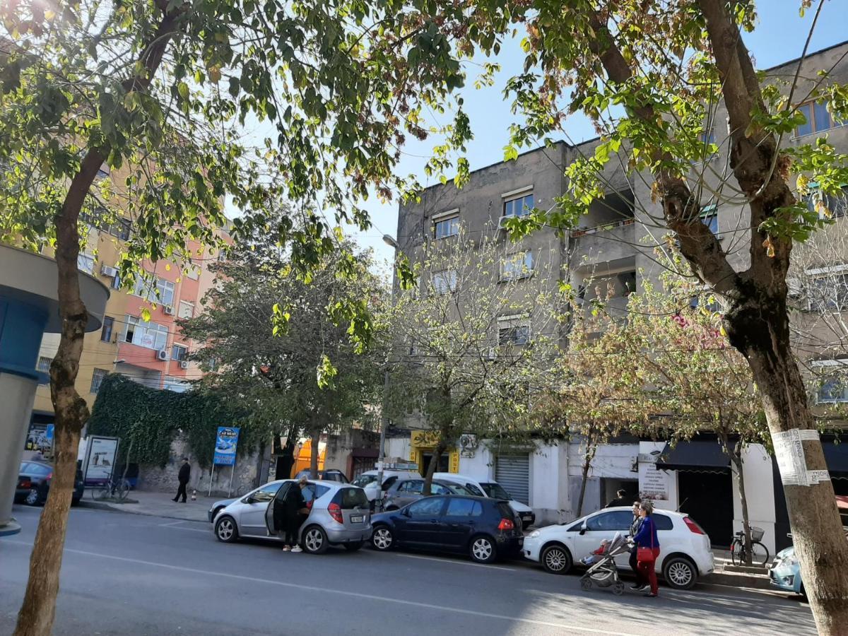 Cosy Central Apartment Shkodër エクステリア 写真